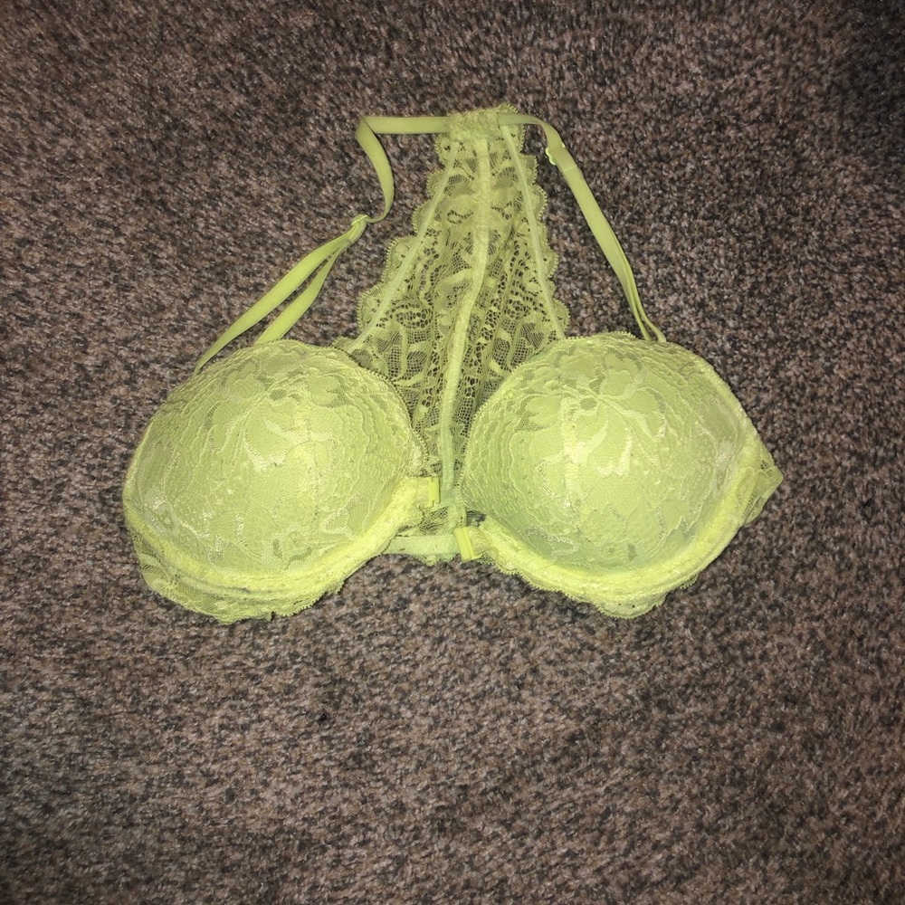 Victoria Secret 34B bra